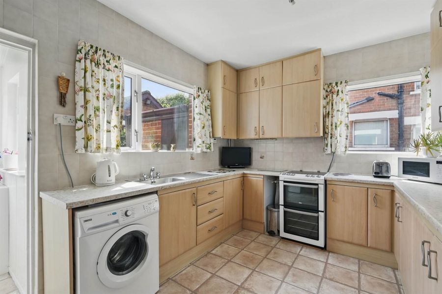 253 Holywood Road