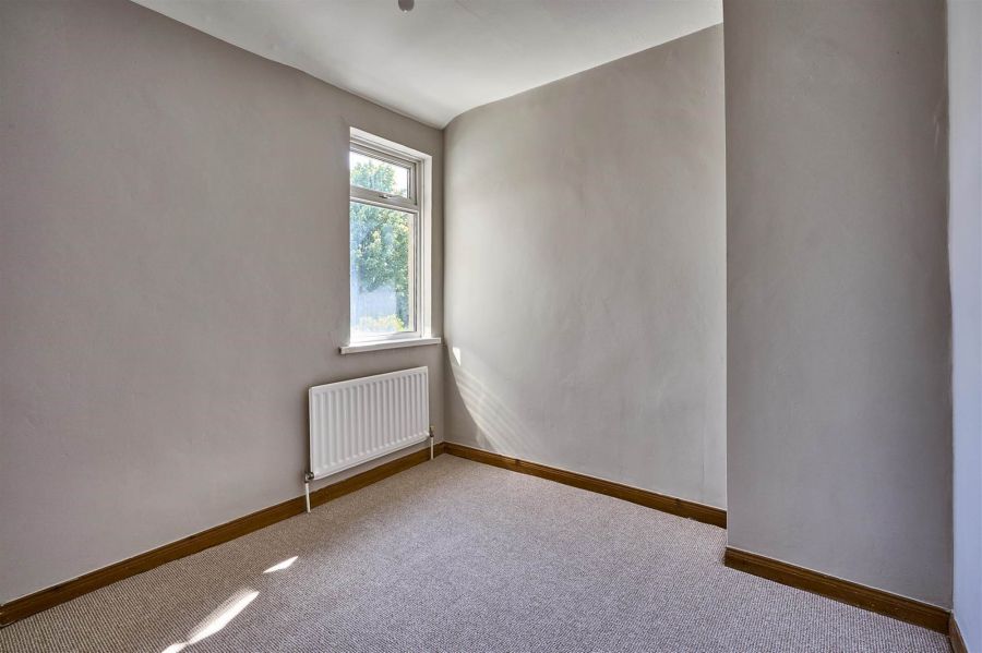 33 Belfast Road