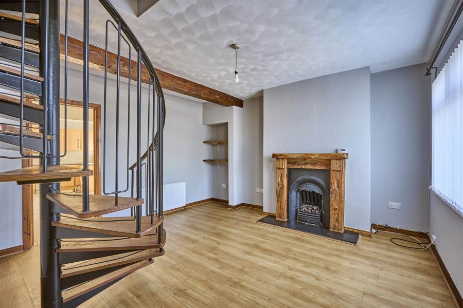 33 Belfast Road
