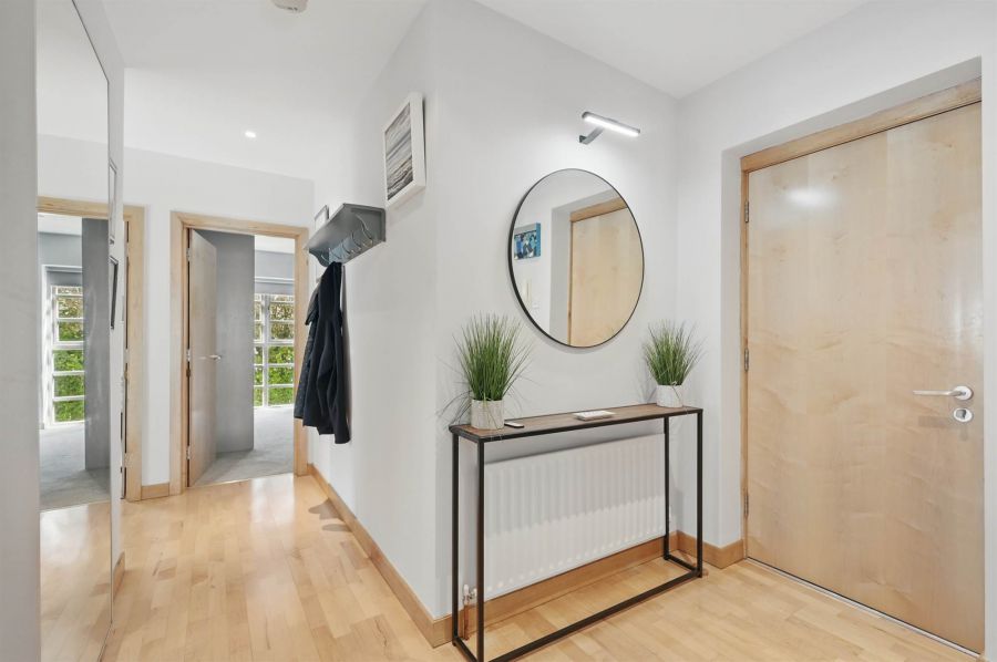 15 Altona Lodge