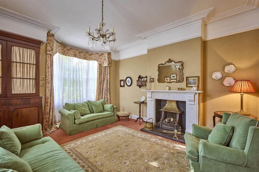 2 Old Cultra Road