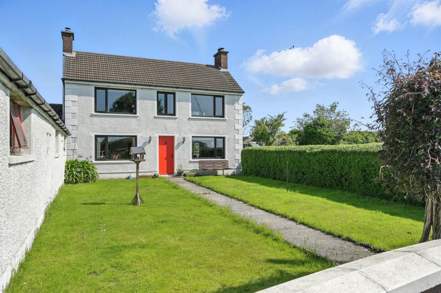 35 Loughries Road