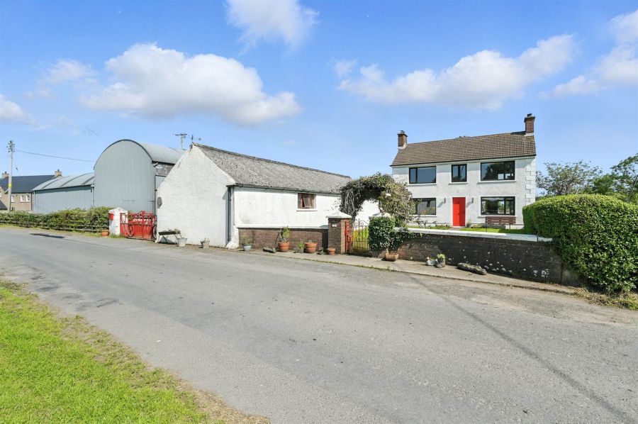 35 Loughries Road