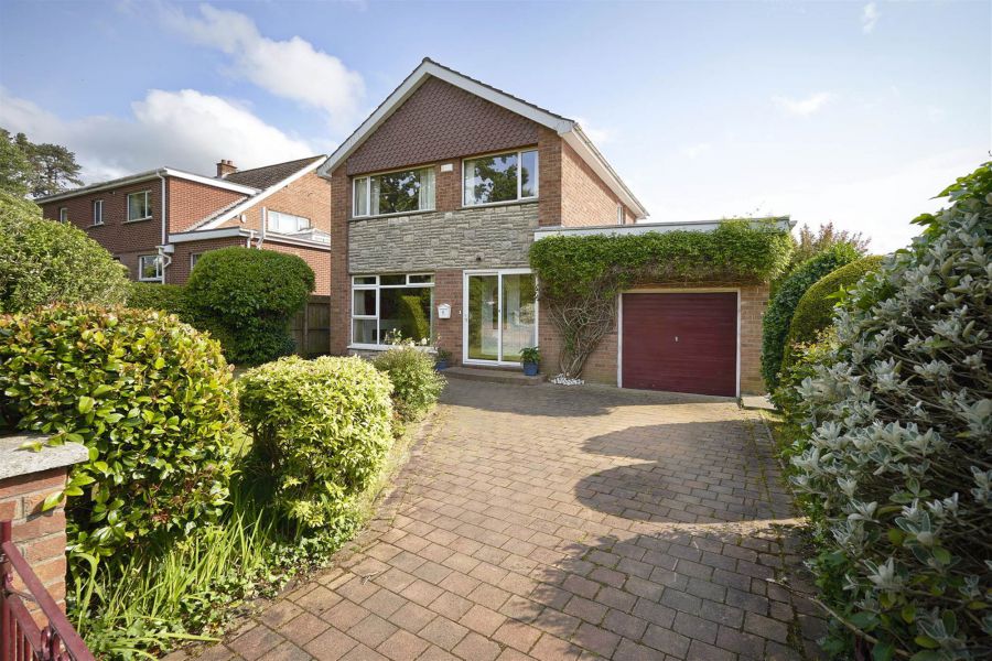 4 Invergarry Avenue
