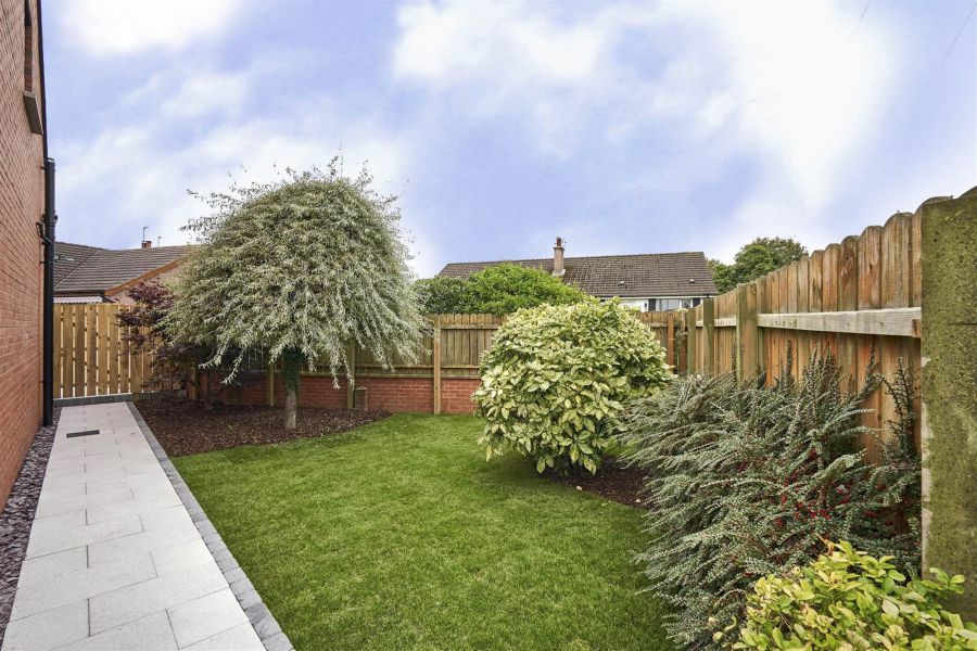 35A Lynne Crescent