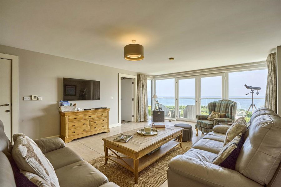 Apartment 2, 1 Fort Road