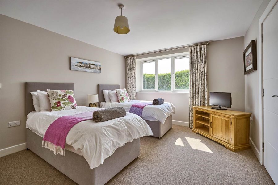 Apartment 2, 1 Fort Road