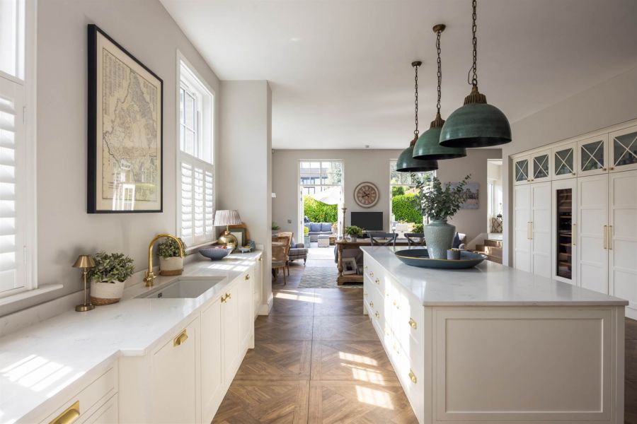 Monterey, 11a Kathleen Avenue