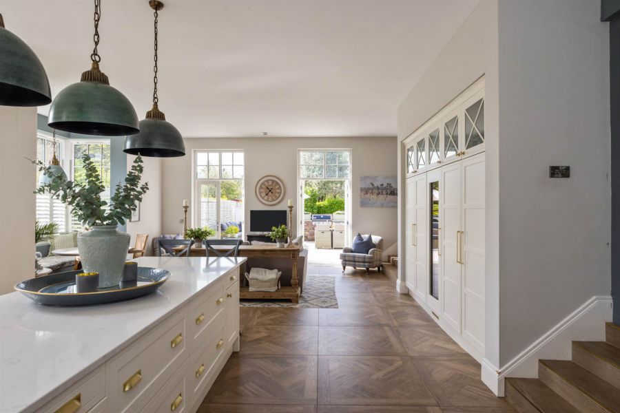 Monterey, 11a Kathleen Avenue