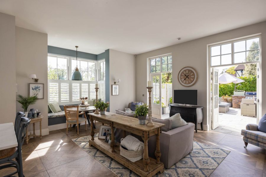 Monterey, 11a Kathleen Avenue