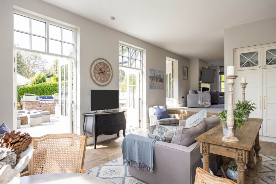 Monterey, 11a Kathleen Avenue