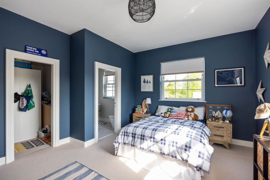 Monterey, 11a Kathleen Avenue