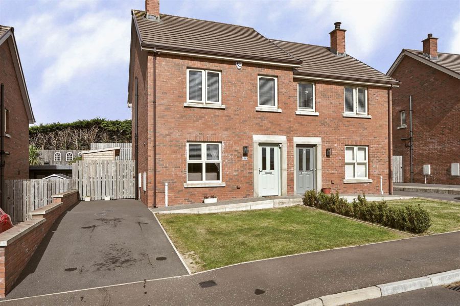 16 Ballyvarnet Lane