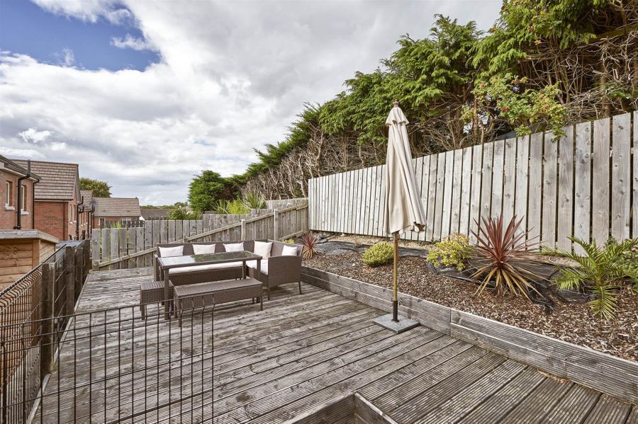 16 Ballyvarnet Lane