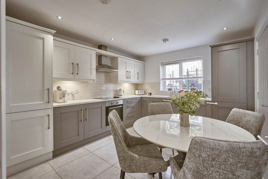16 Ballyvarnet Lane