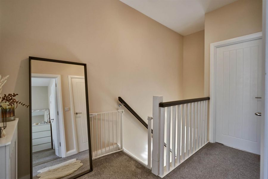 16 Ballyvarnet Lane