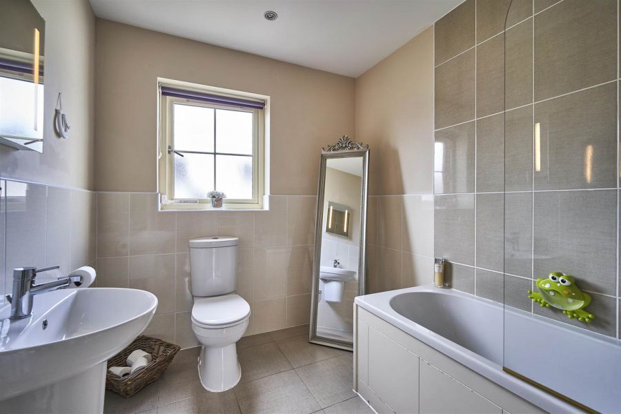 5 Coopers Mill Mews