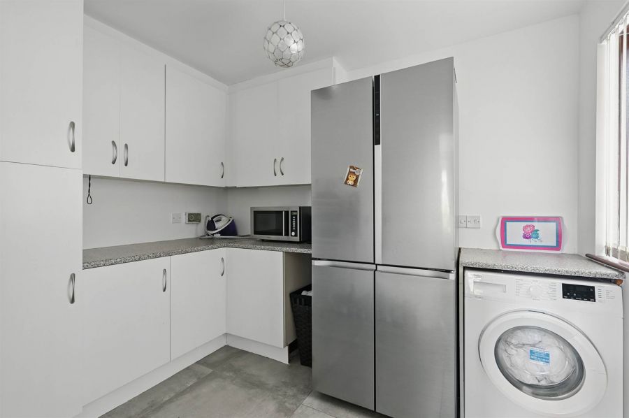 18 Lord Wardens Glen