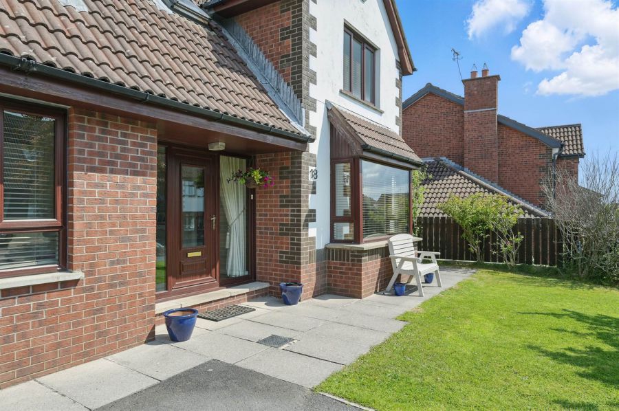 18 Lord Wardens Glen