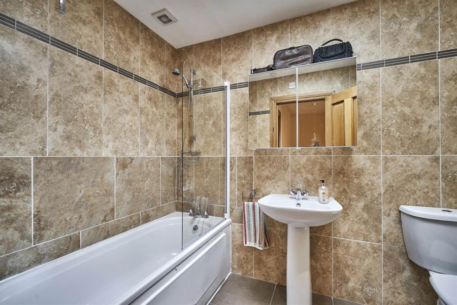 6 Princetown Road