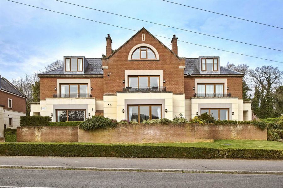 Apt 5 The Fairways, 40 church road, helen's bay, BT19 1TP