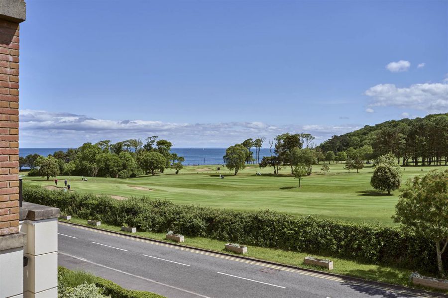 Apt 5 The Fairways
