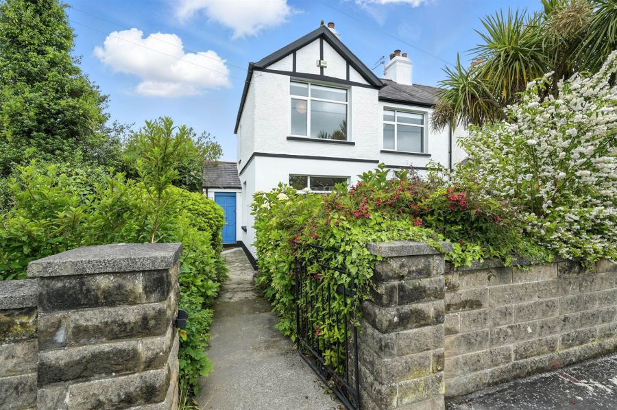 46 Newtownards Road