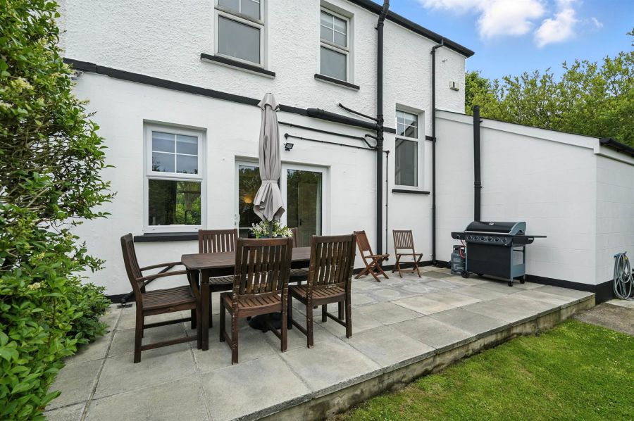 46 Newtownards Road