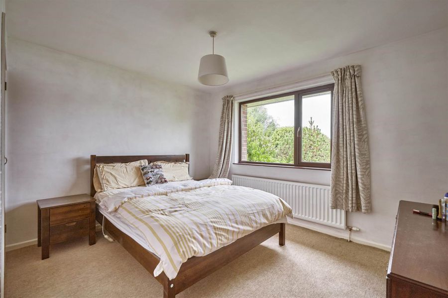 4 Croft Close