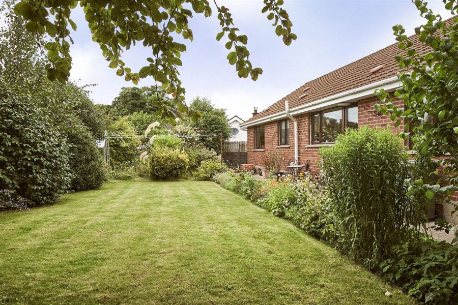 4 Croft Close