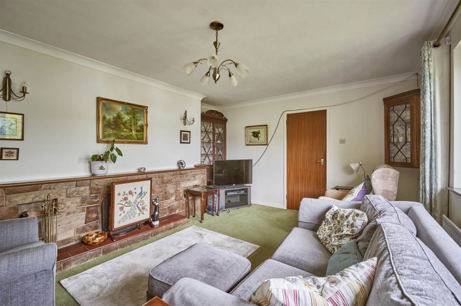 4 Croft Close