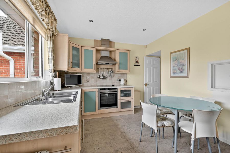 1 Croft Gardens