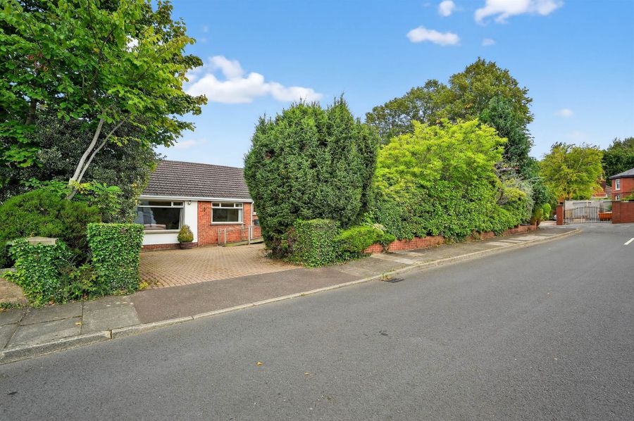 1 Croft Gardens