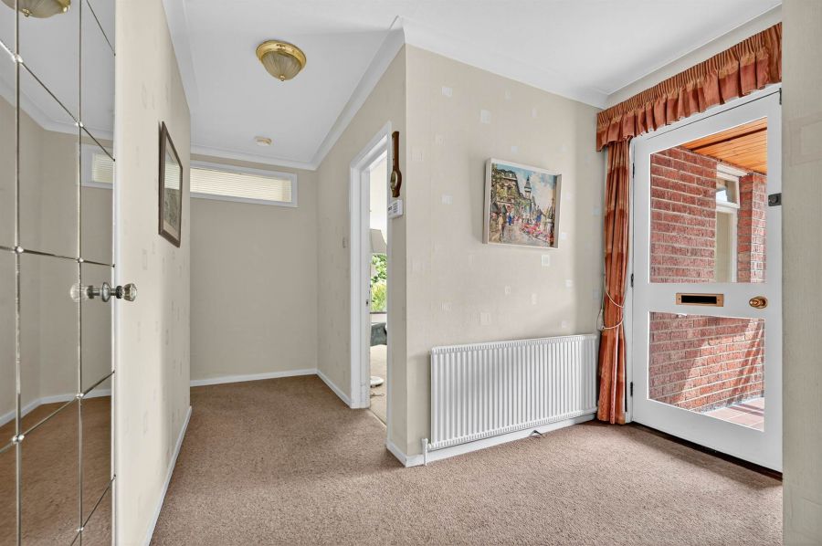 1 Croft Gardens