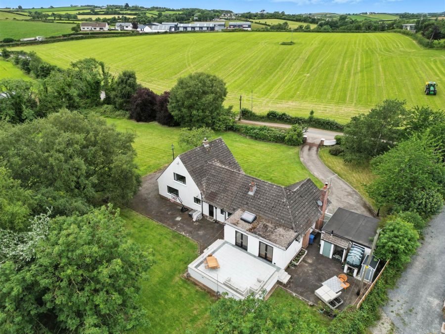 5 Ballygraffan Road