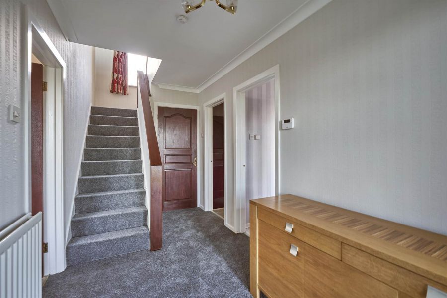 1 Hampton Court