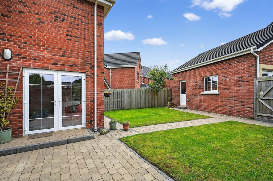 18 Manse Gate