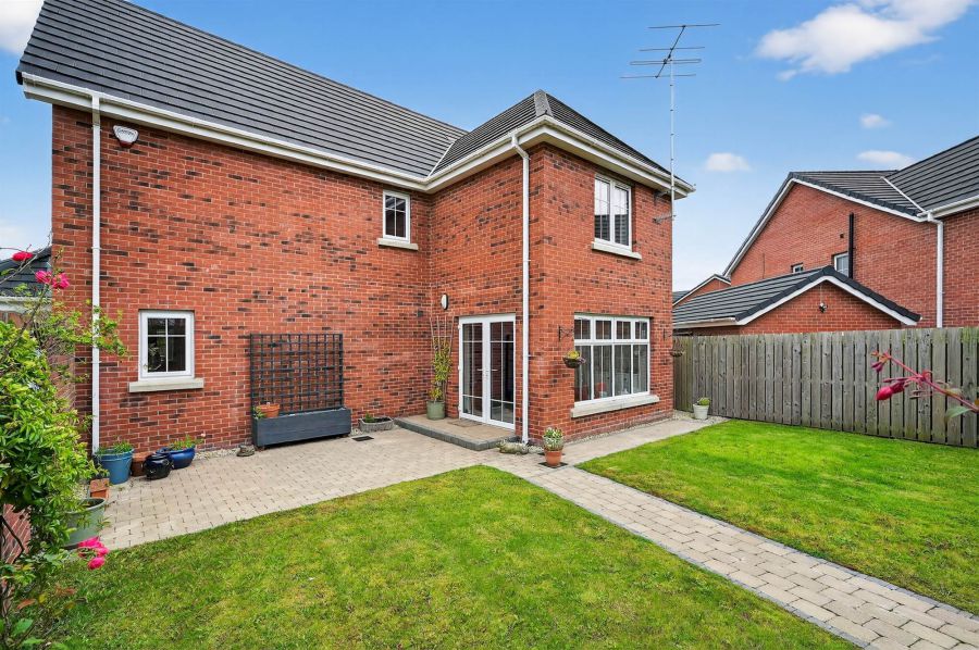 18 Manse Gate