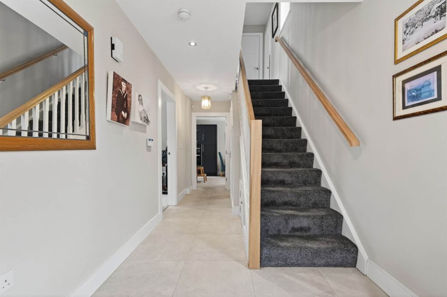 18 Manse Gate
