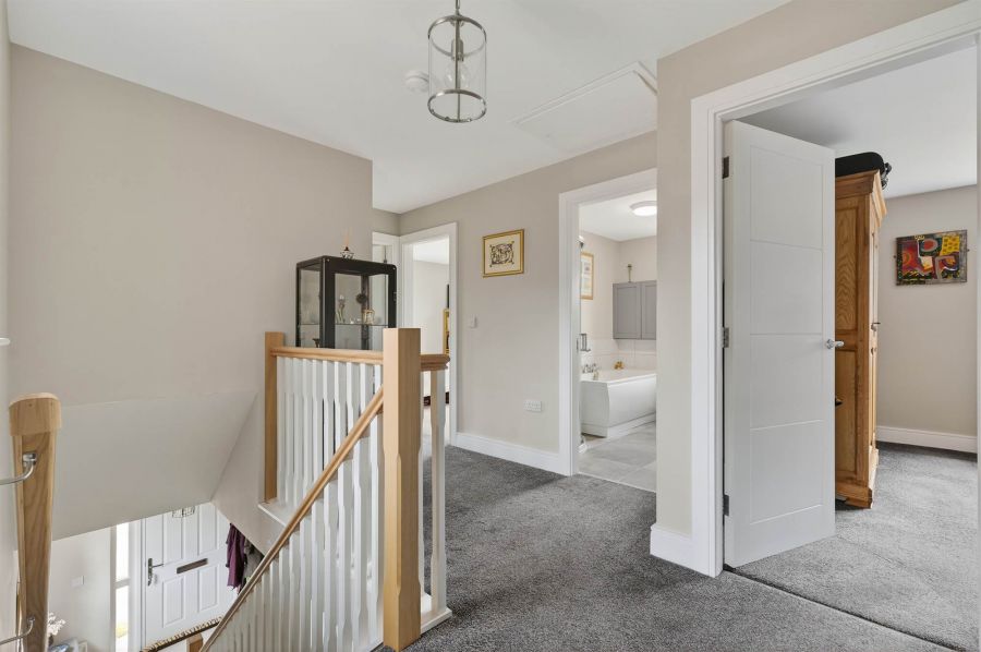 18 Manse Gate