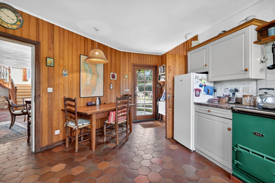 37 Bayview Road
