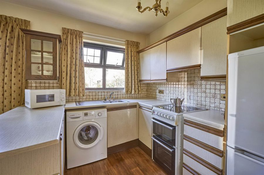 4 Windmill Court
