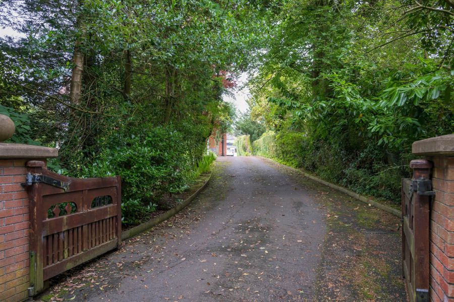 Red Dyke, 110 Galgorm Road