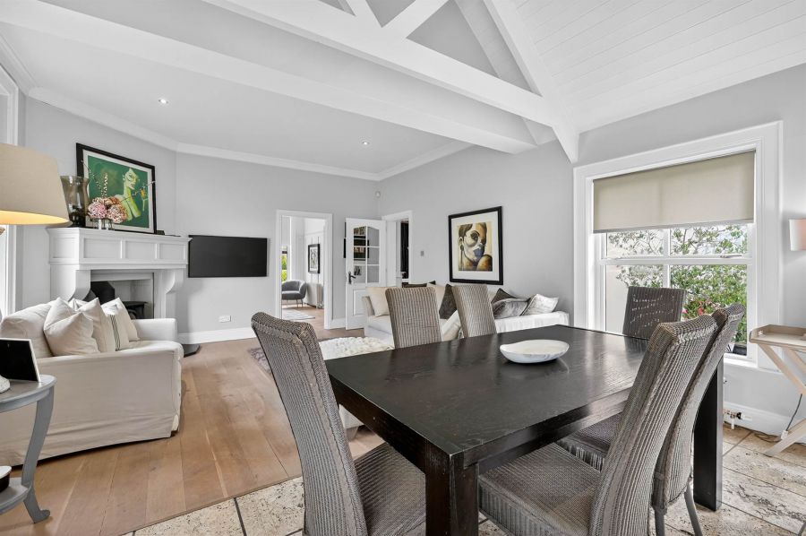 14 Peartree Hill