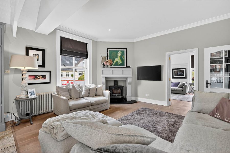 14 Peartree Hill