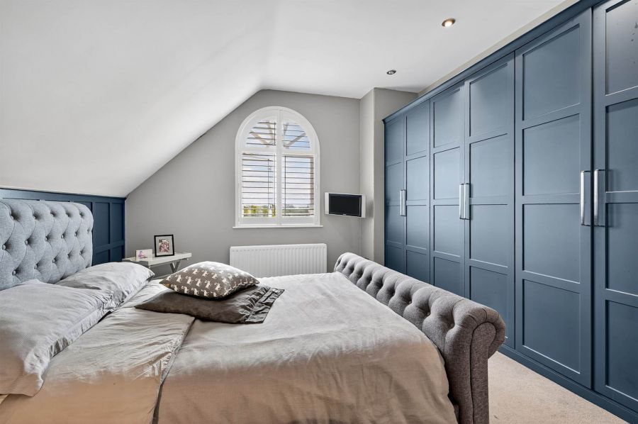 14 Peartree Hill