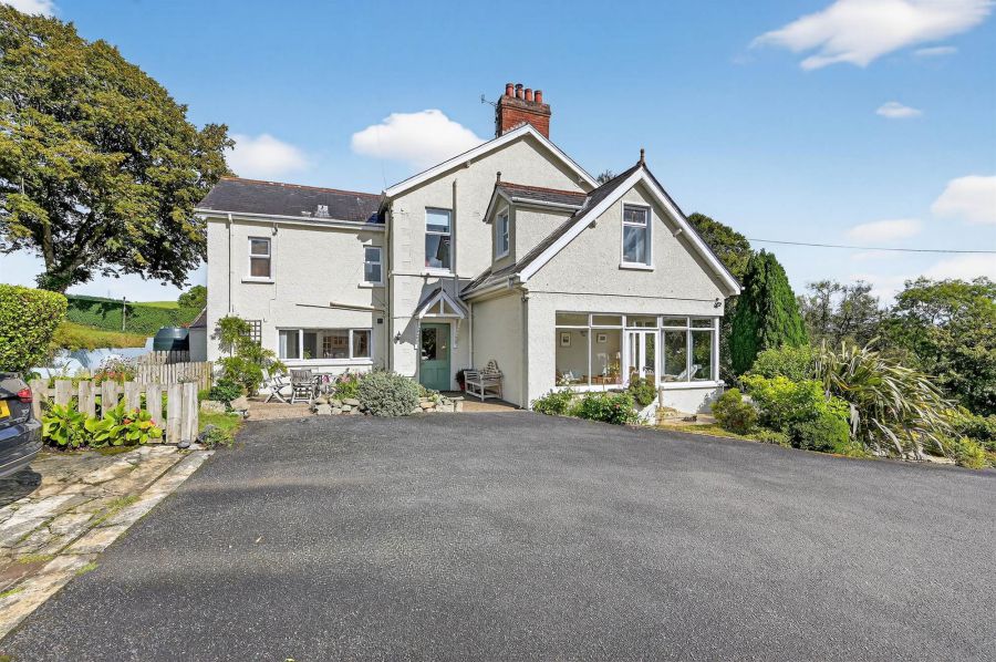 95 Belfast Road