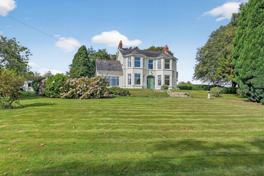 95 Belfast Road
