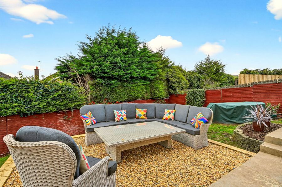 28 Cleland Park Central