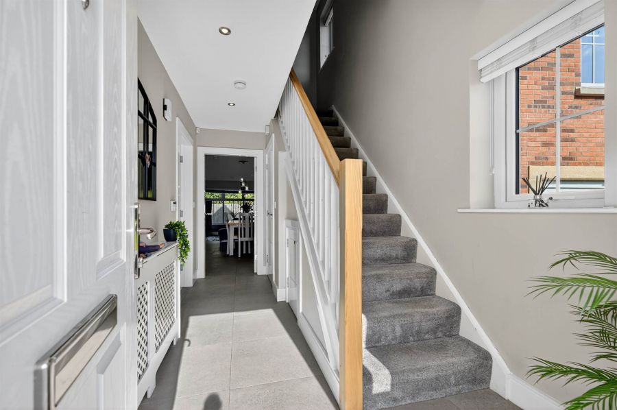 31 Manse Gate